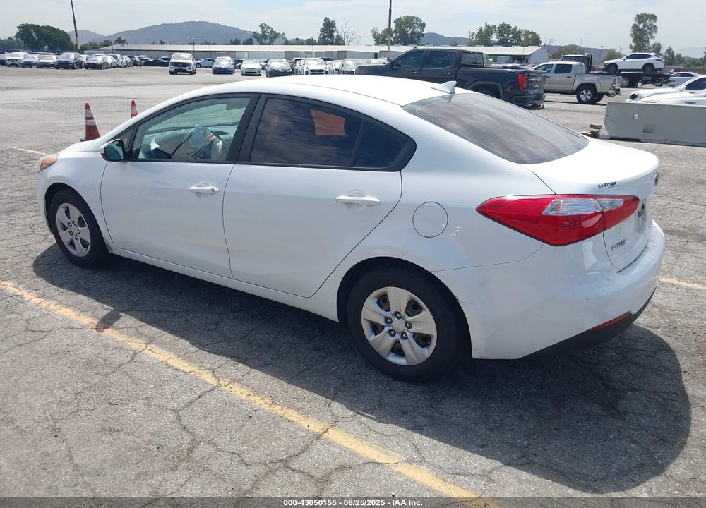 2016 KIA FORTE VIN: KNAFK4A67G5579173