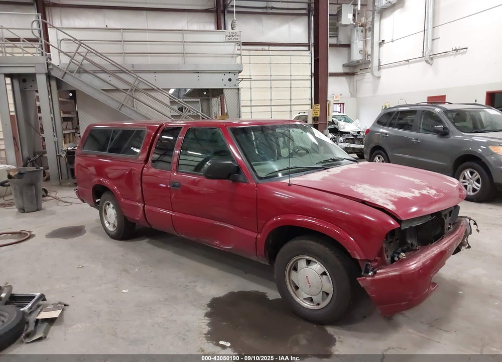2003 GMC SONOMA SLS VIN: 1GTCS19X038192930