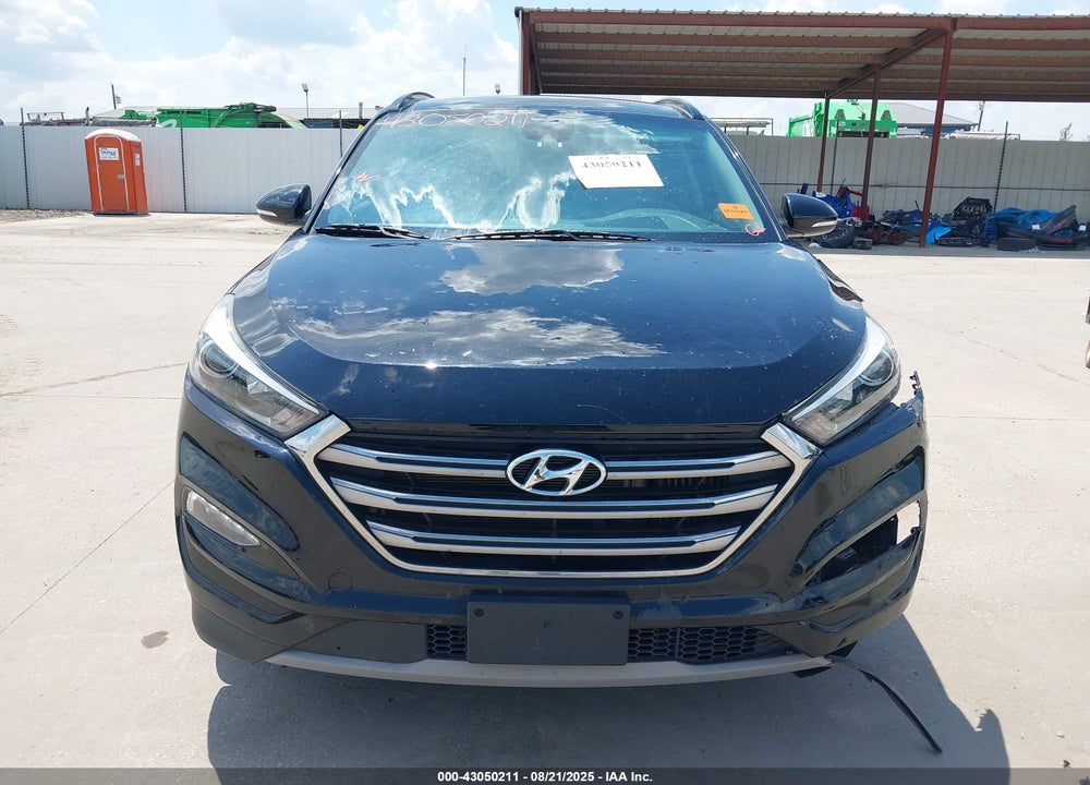 2017 HYUNDAI TUCSON VIN: KM8J33A22HU365437