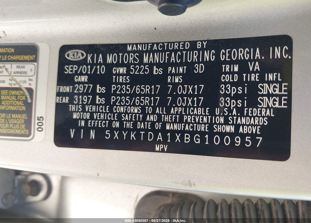 2011 KIA SORENTO VIN: 5XYKTDA1XBG100957