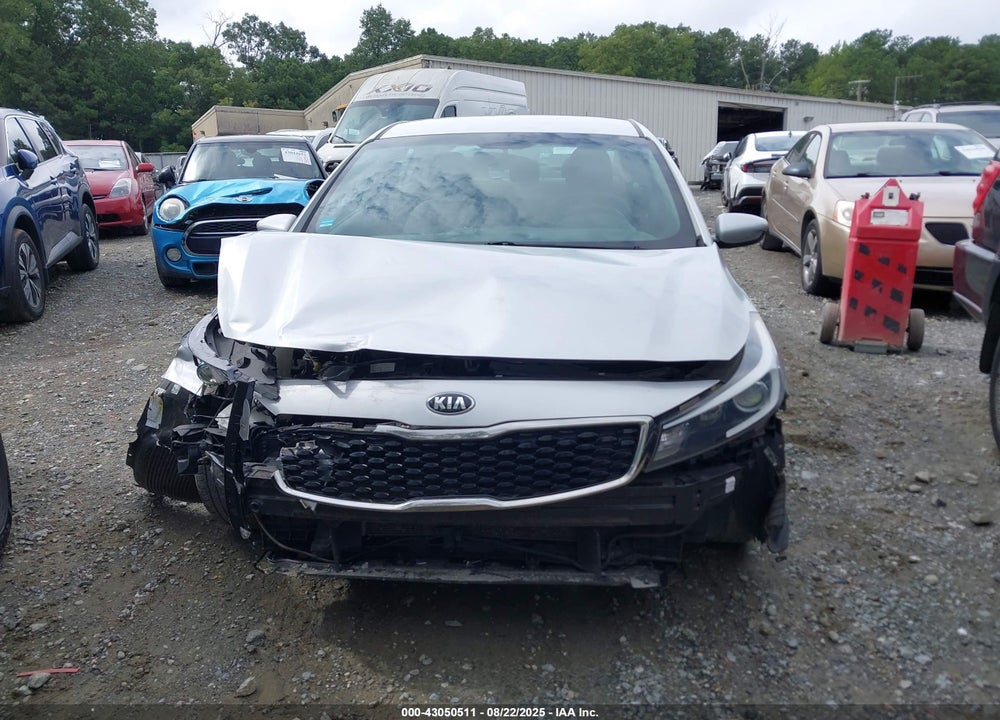 2017 KIA FORTE VIN: 3KPFK4A76HE006752