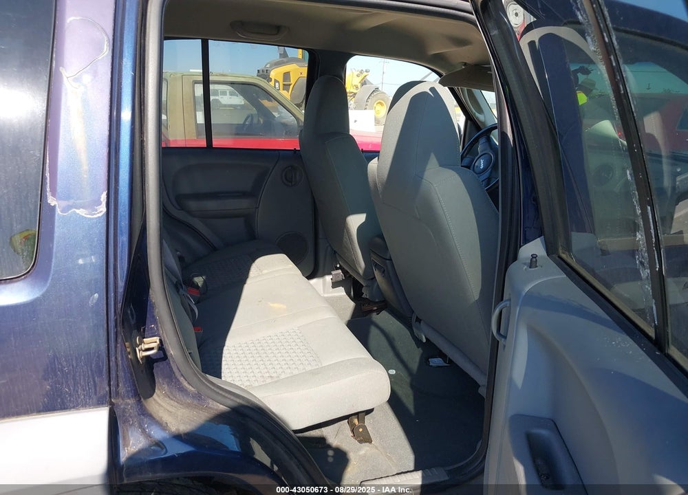 2007 JEEP LIBERTY SPORT VIN: 1J4GL48K37W670002
