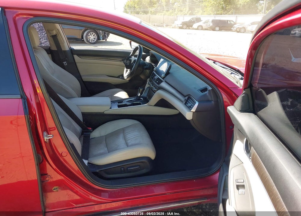 2018 HONDA ACCORD VIN: 1HGCV1F63JA196822