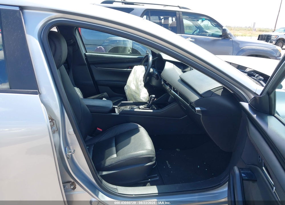 2019 MAZDA 3 VIN: 3MZBPAAL8KM110570