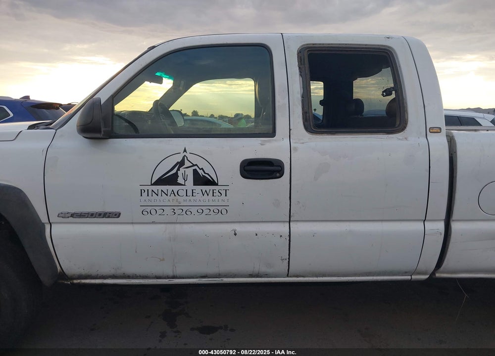 2004 CHEVROLET SILVERADO 2500HD WORK TRUCK VIN: 1GCHC29UX4E153487