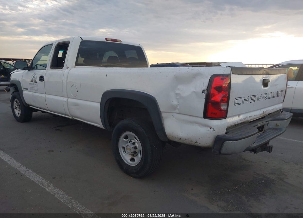 2004 CHEVROLET SILVERADO 2500HD WORK TRUCK VIN: 1GCHC29UX4E153487