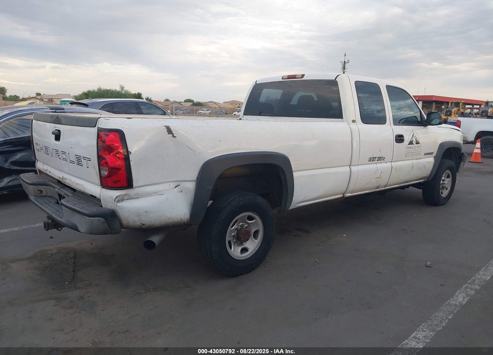 2004 CHEVROLET SILVERADO 2500HD WORK TRUCK VIN: 1GCHC29UX4E153487