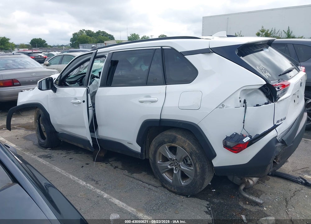 2024 TOYOTA RAV4 HYBRID XLE VIN: 4T3RWRFV7RU115555