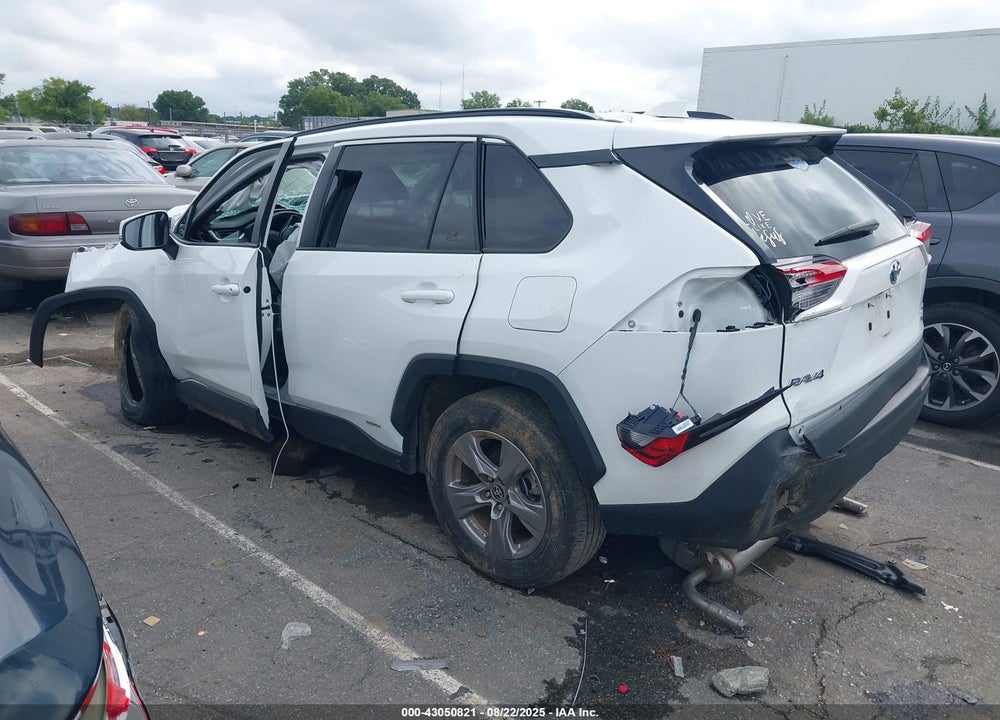 2024 TOYOTA RAV4 HYBRID XLE VIN: 4T3RWRFV7RU115555