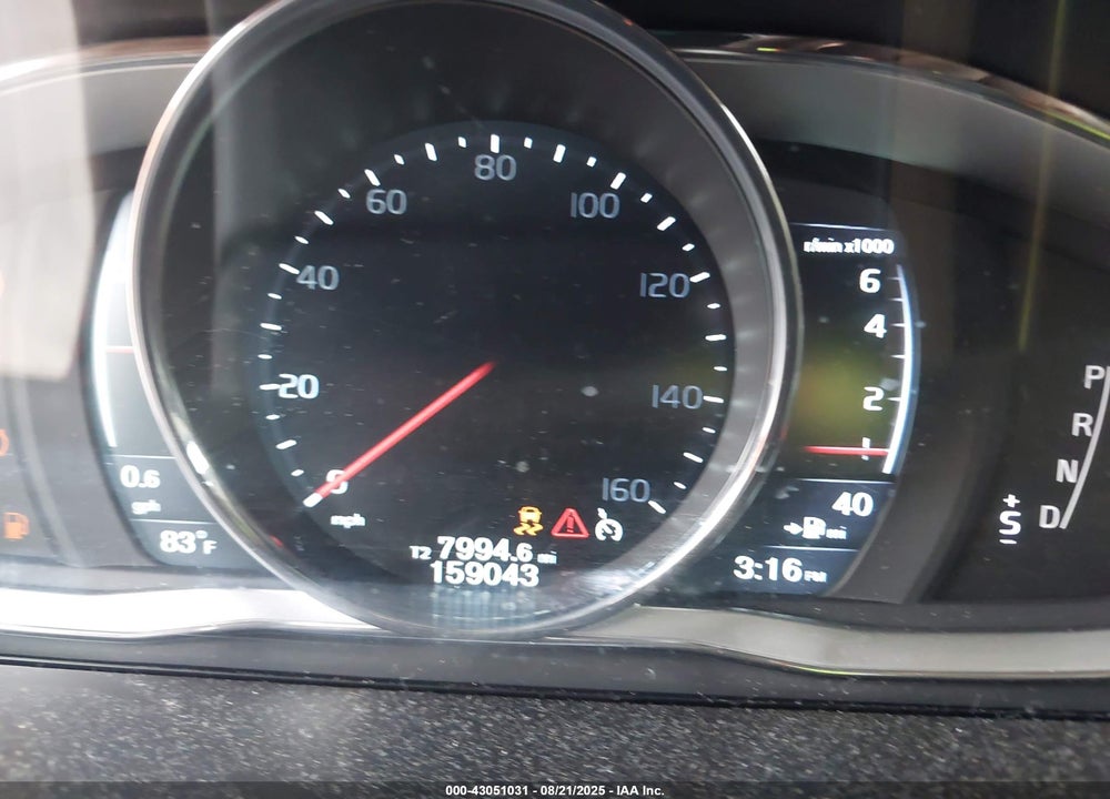 2016 VOLVO XC60 VIN: YV440MDK5G2820591