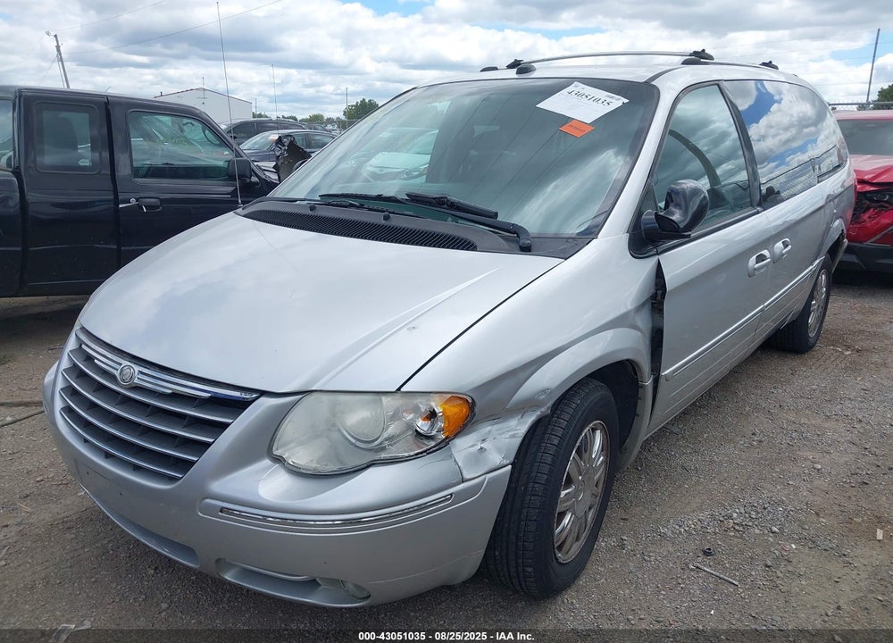 2005 CHRYSLER TOWN & COUNTRY LIMITED VIN: 2C8GP64L75R493396