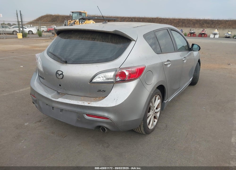 2011 MAZDA 3 S SPORT VIN: JM1BL1K62B1431721