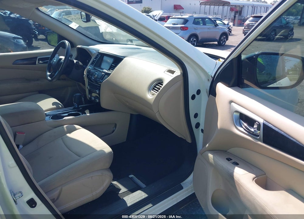 2017 NISSAN PATHFINDER VIN: 5N1DR2MN9HC630789