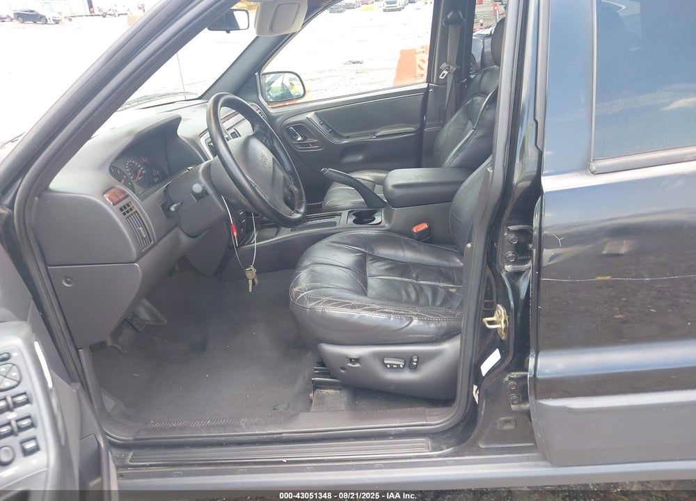 2000 JEEP GRAND CHEROKEE LAREDO VIN: 1J4G248S2YC302433