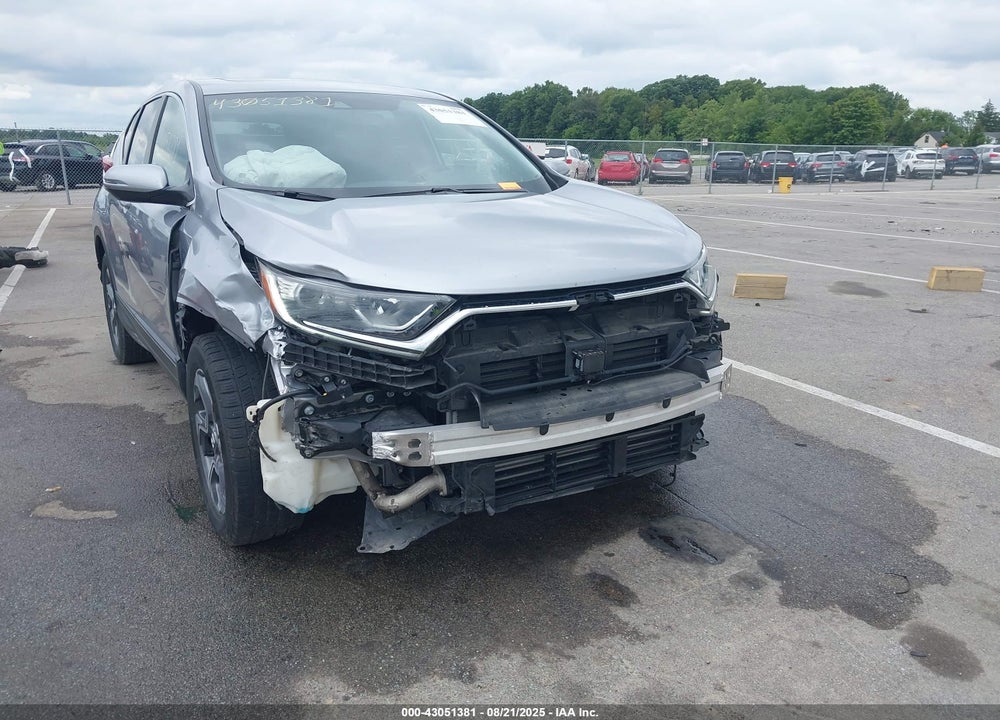 2017 HONDA CR-V VIN: 5J6RW2H88HL008833