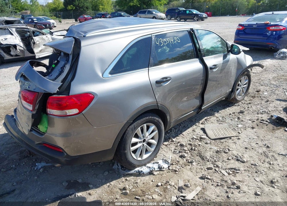 2017 KIA SORENTO VIN: 5XYPGDA51HG309381