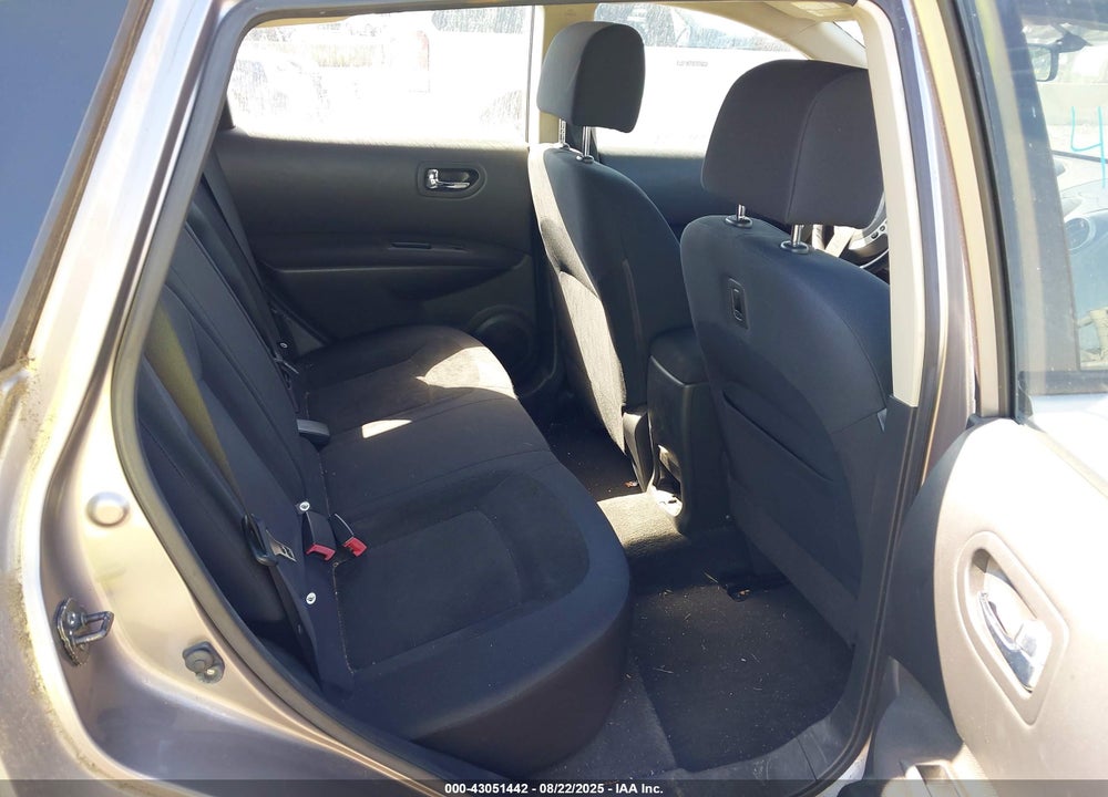 2010 NISSAN ROGUE S VIN: JN8AS5MV9AW127575