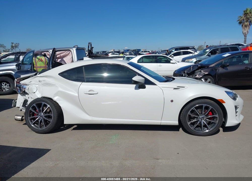2020 TOYOTA GR 86 VIN: JF1ZNAA17L8753381
