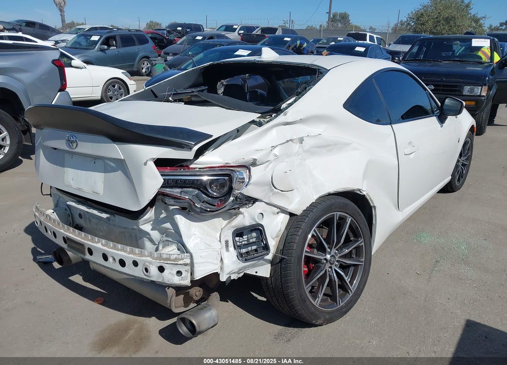 2020 TOYOTA GR 86 VIN: JF1ZNAA17L8753381