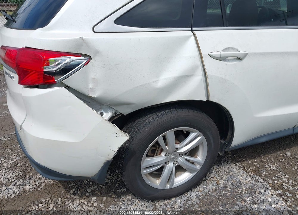 2015 ACURA RDX VIN: 5J8TB3H31FL009483