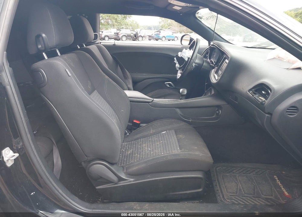 2016 DODGE CHALLENGER SXT VIN: 2C3CDZAG1GH195506