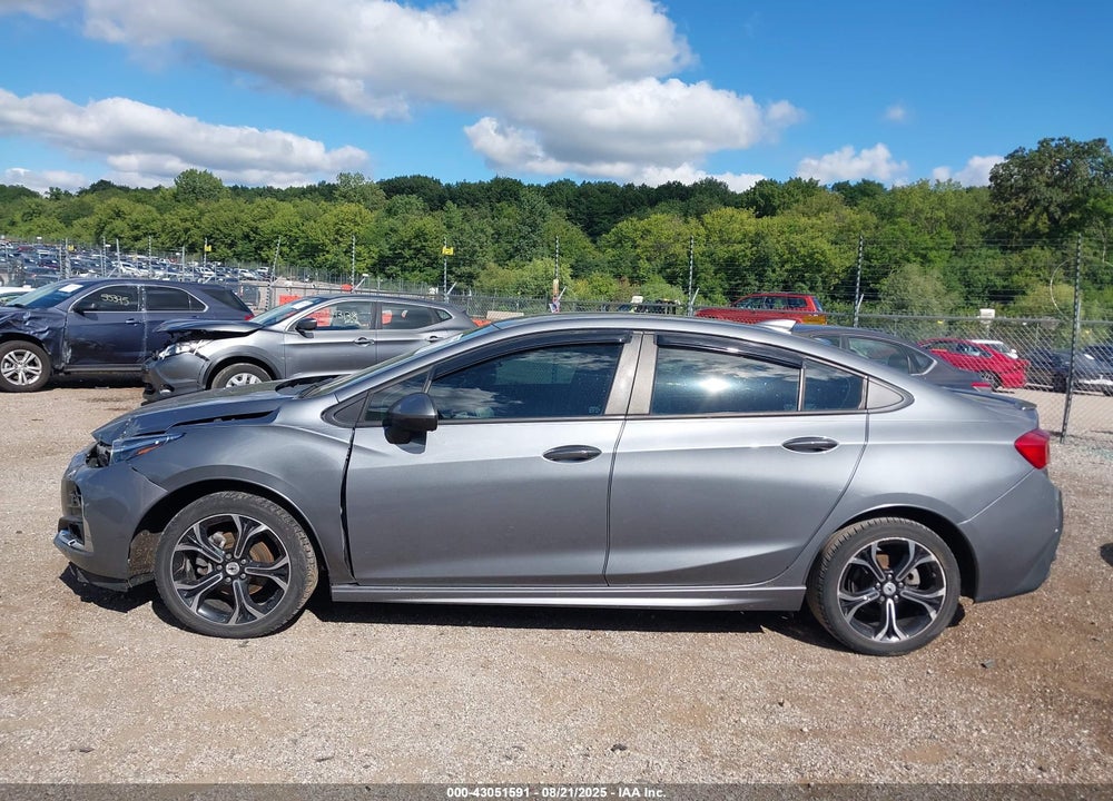 2019 CHEVROLET CRUZE LT VIN: 1G1BE5SM7K7110828