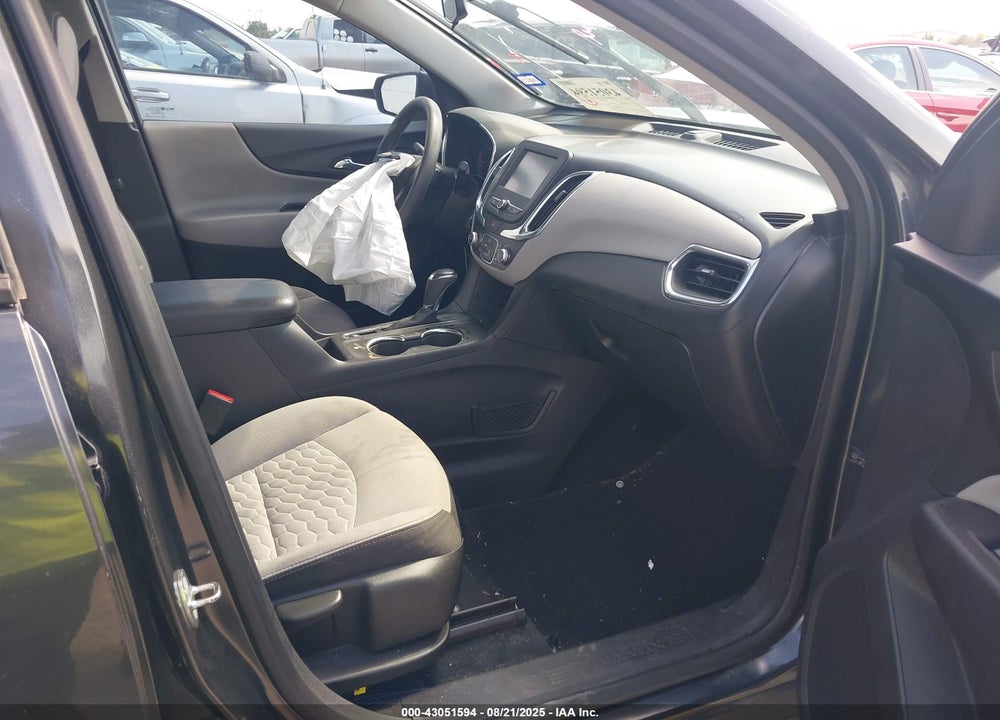 2018 CHEVROLET EQUINOX VIN: 2GNAXHEV8J6155821