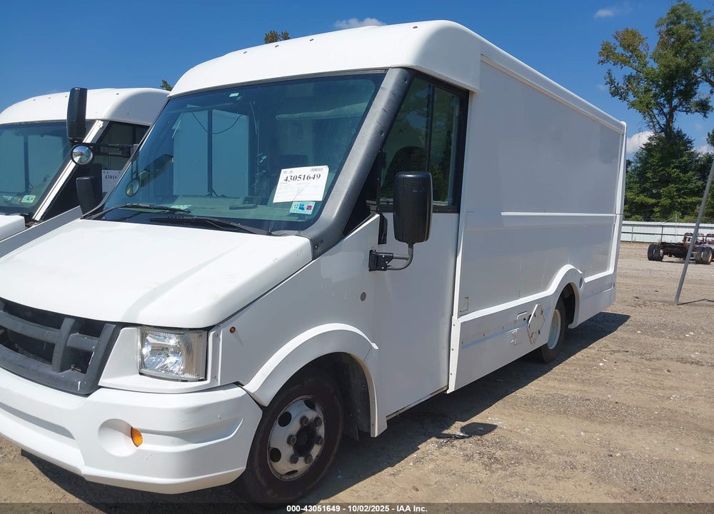 2013 ISUZU COMMERCIAL VAN VIN: JALB4T172D7W01206