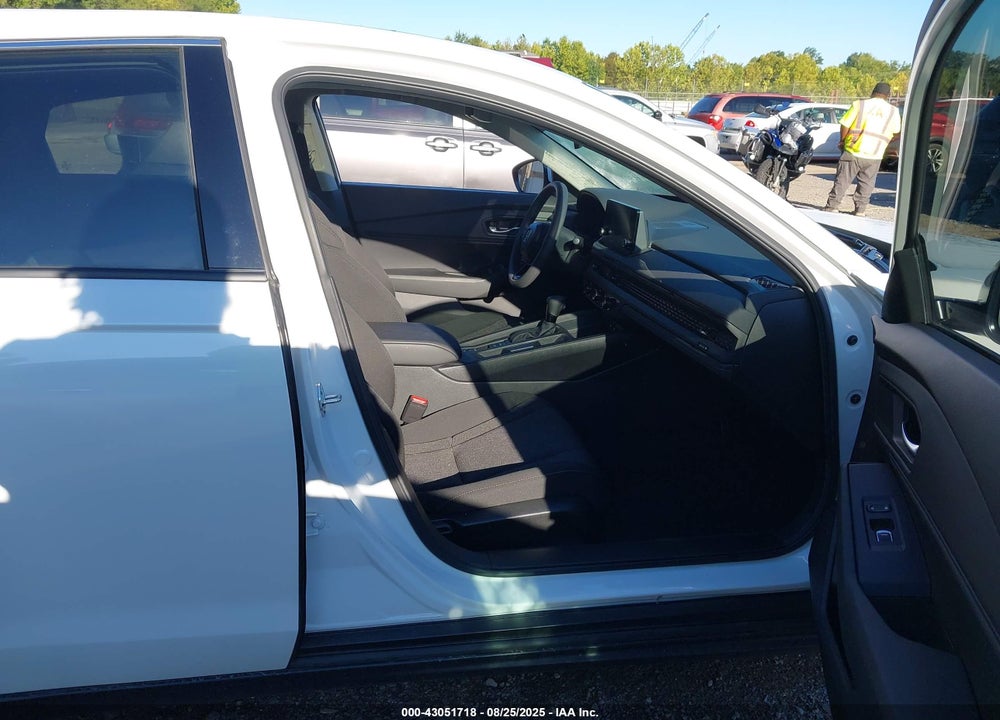 2024 HONDA ACCORD EX VIN: 1HGCY1F39RA026103