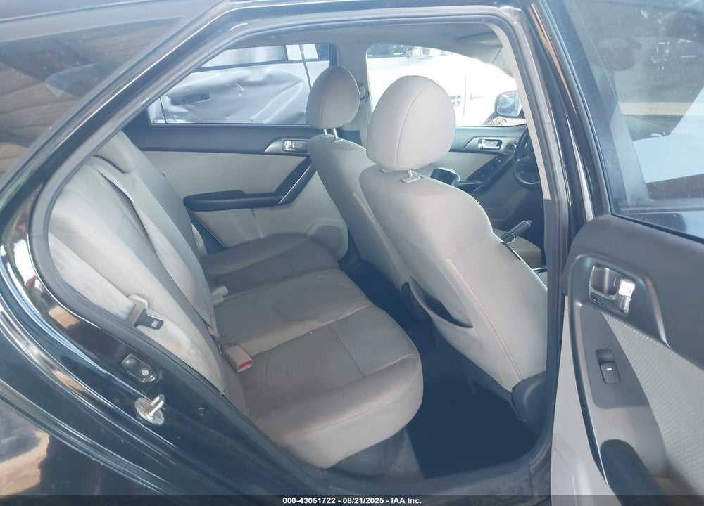 2013 KIA FORTE VIN: KNAFU5A27D5727704