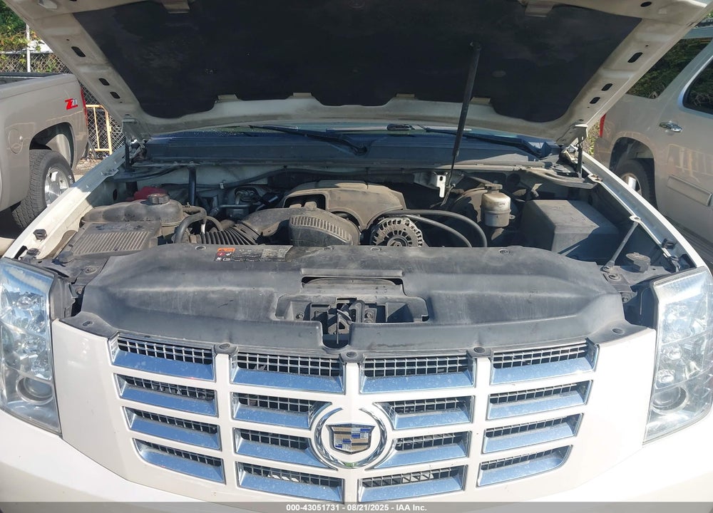 2011 CADILLAC ESCALADE STANDARD VIN: 1GYS4AEF8BR252832