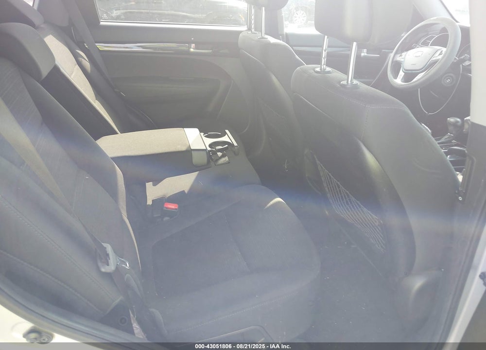 2015 KIA SORENTO VIN: 5XYKT3A66FG550620