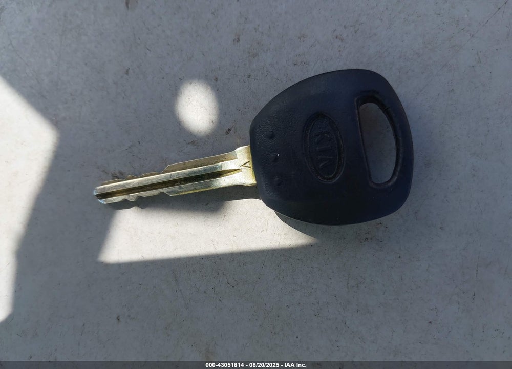 2012 KIA SEDONA LX VIN: KNDMG4C78C6482246