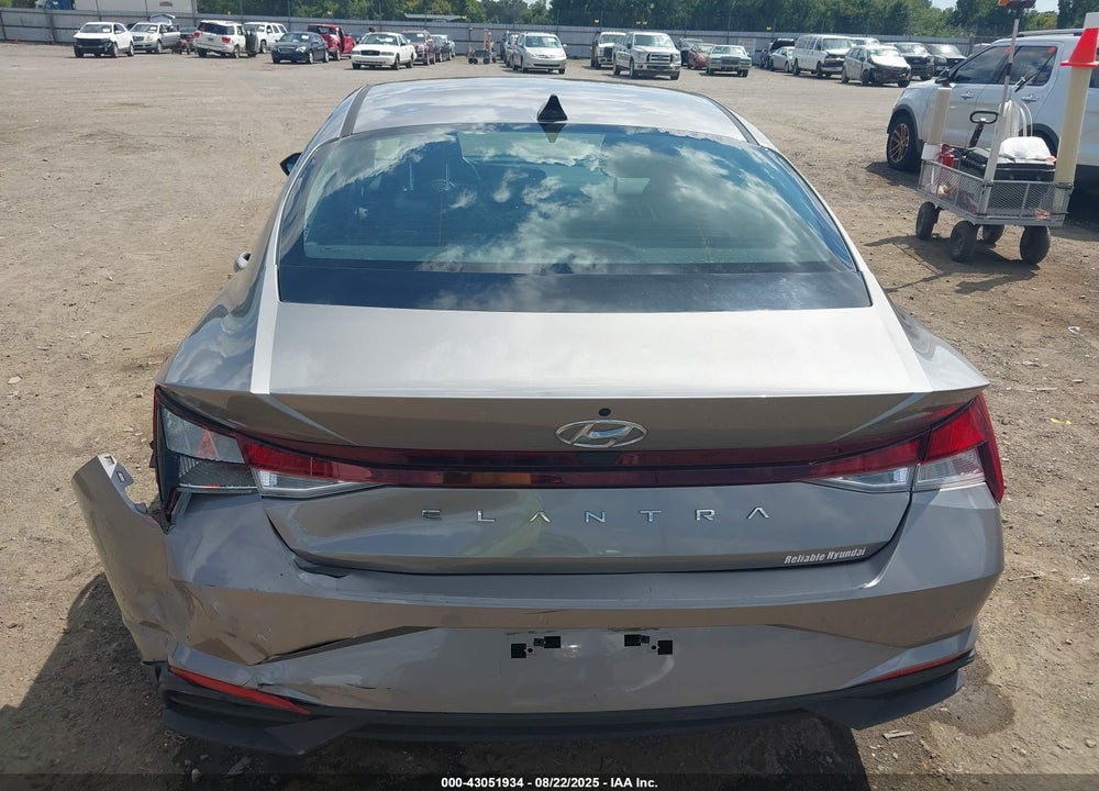 2021 HYUNDAI ELANTRA VIN: KMHLL4AG1MU195866