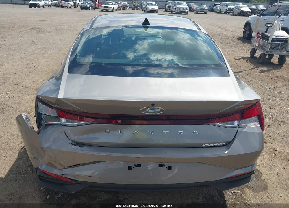 2021 HYUNDAI ELANTRA VIN: KMHLL4AG1MU195866