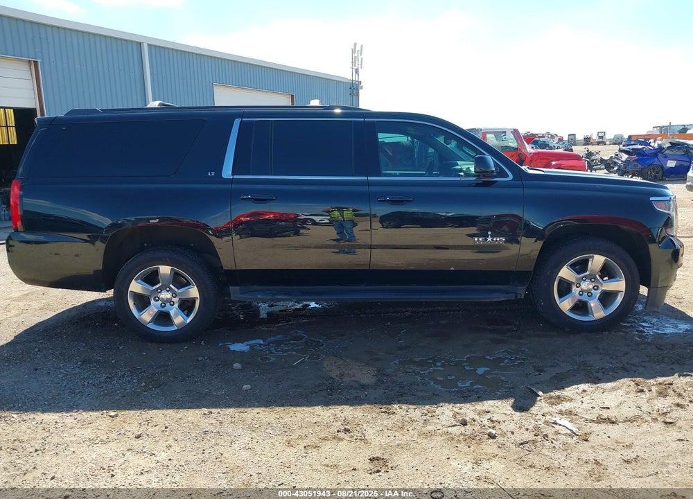 2019 CHEVROLET SUBURBAN LT VIN: 1GNSCHKC1KR396161