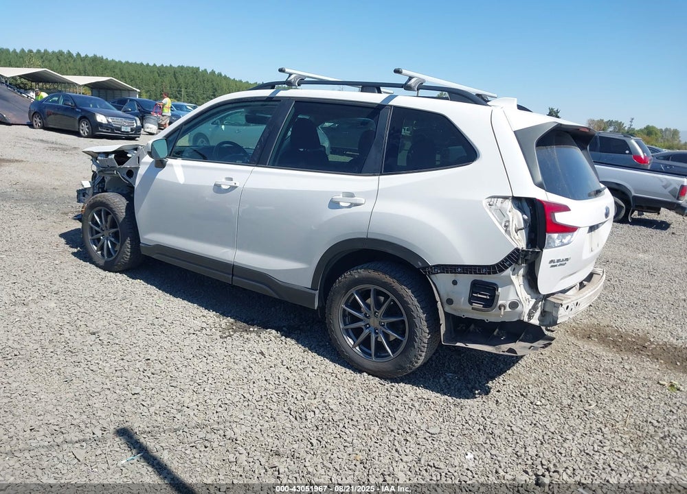 2021 SUBARU FORESTER VIN: JF2SKAFC5MH541614