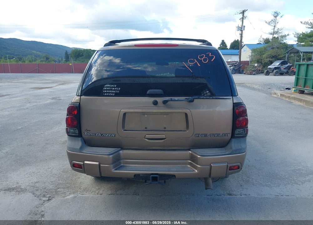 2002 CHEVROLET TRAILBLAZER LS VIN: 1GNDT13S122380234