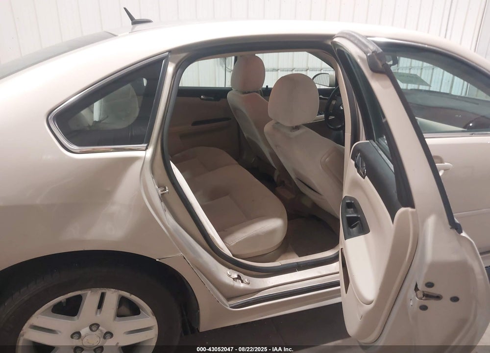 2011 CHEVROLET IMPALA VIN: 2G1WB5EKXB1304769