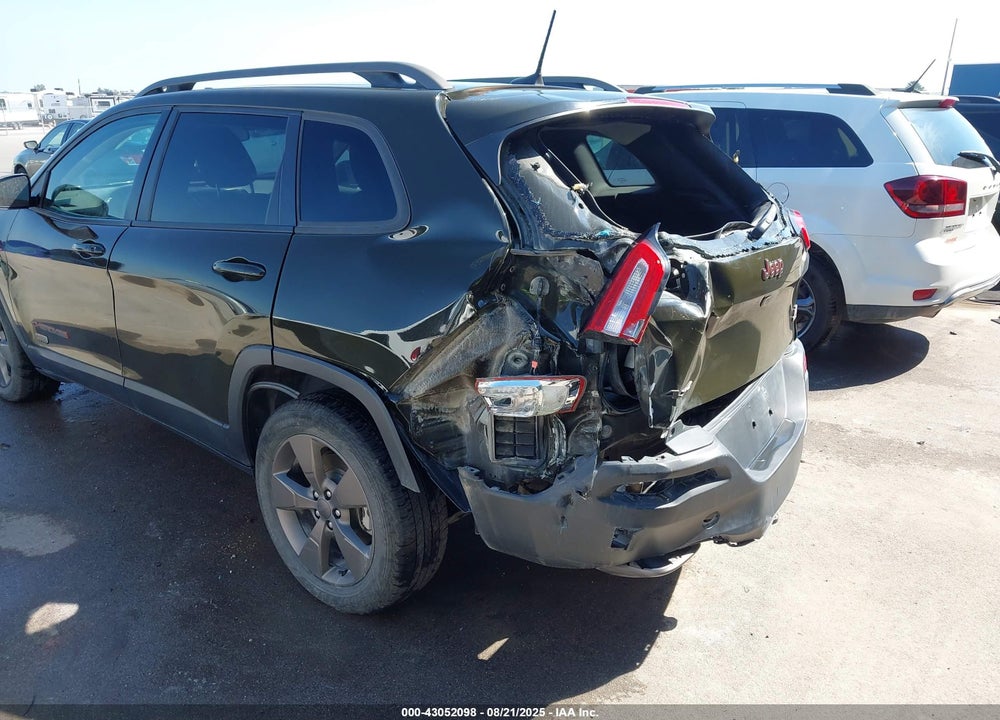 2017 JEEP CHEROKEE VIN: 1C4PJMCB8HW503655