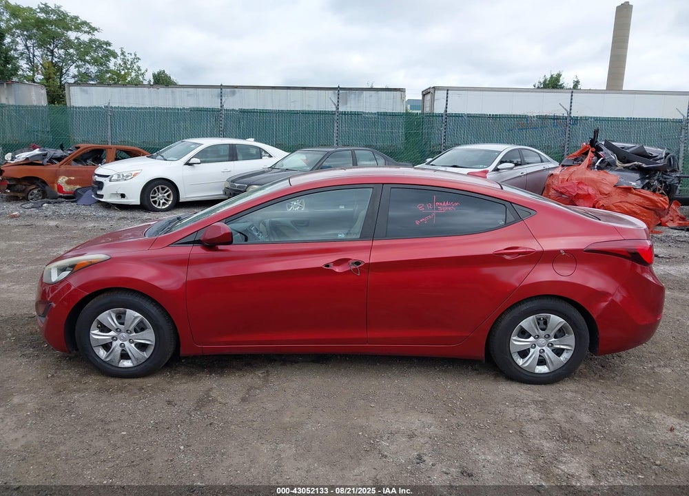 2016 HYUNDAI ELANTRA VIN: 5NPDH4AEXGH743998