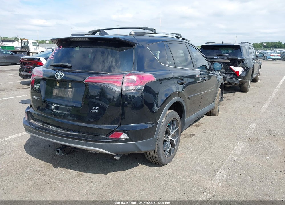 2018 TOYOTA RAV4 SE VIN: 2T3JFREV2JW760391