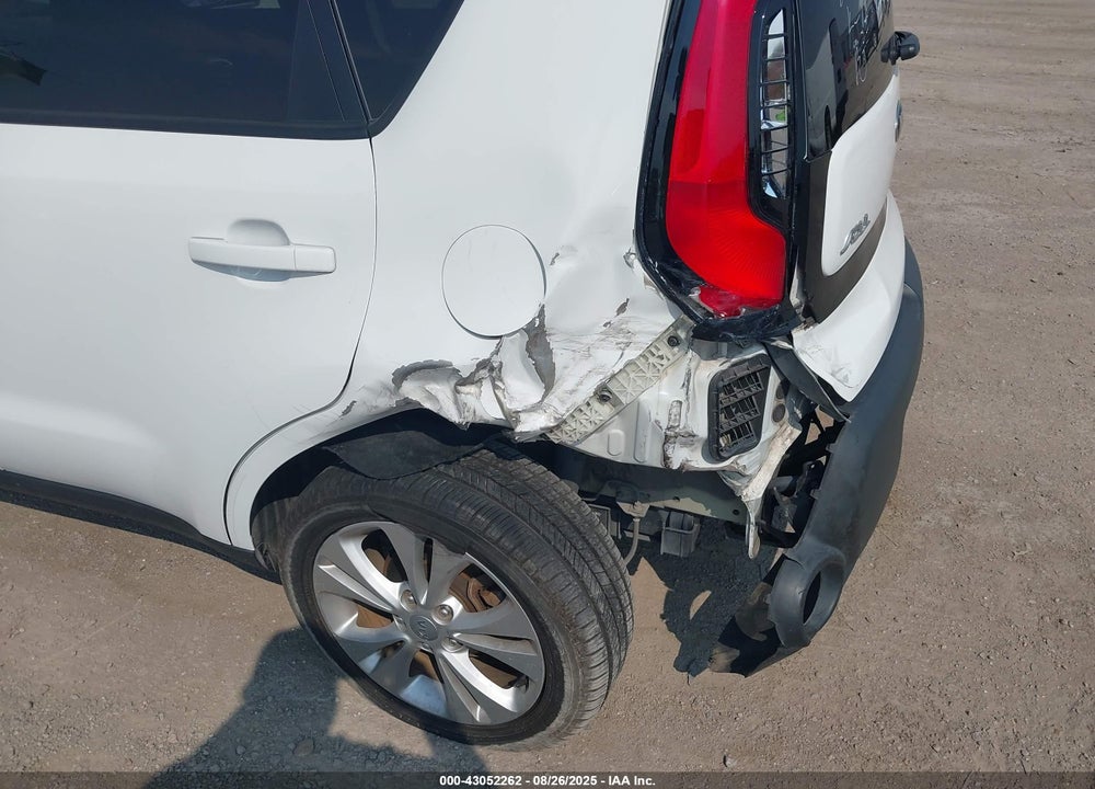 2015 KIA SOUL VIN: KNDJP3A55F7175629