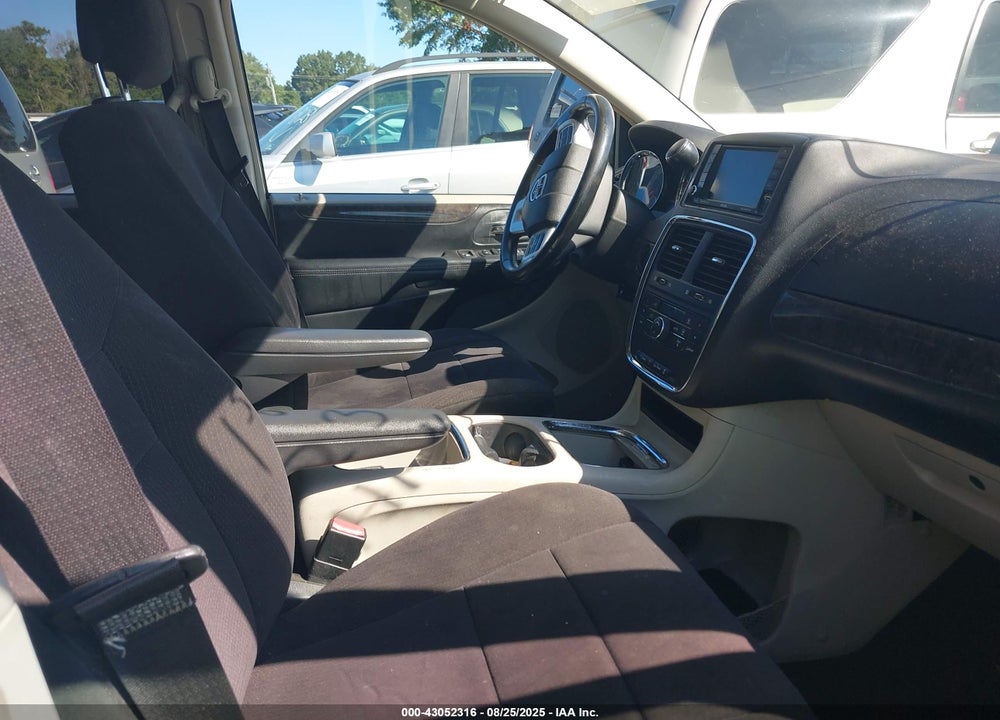 2011 DODGE GRAND CARAVAN CREW VIN: 2D4RN5DG4BR699965