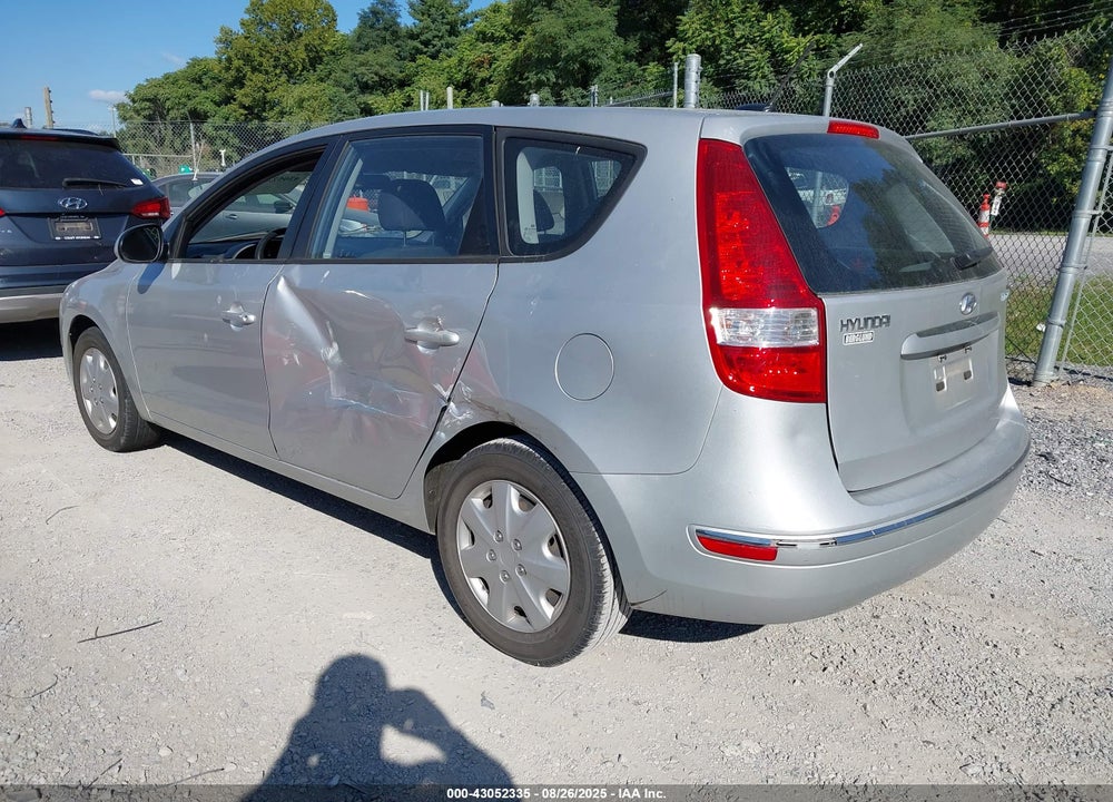 2011 HYUNDAI ELANTRA TOURING GLS VIN: KMHDB8AE6BU093053