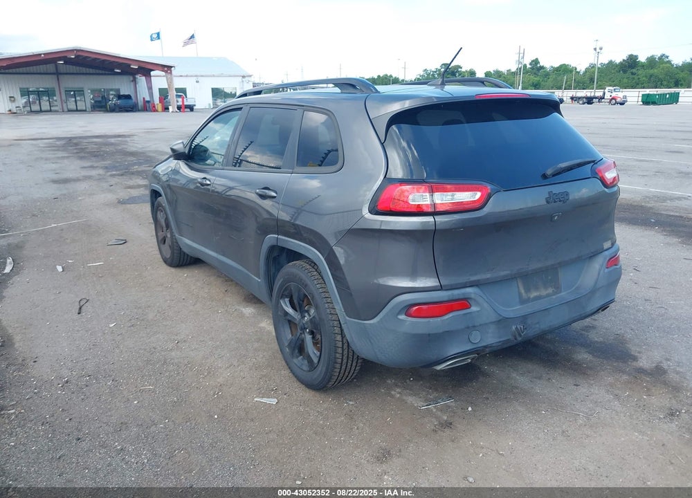 2018 JEEP CHEROKEE LATITUDE FWD VIN: 1C4PJLCX0JD524894