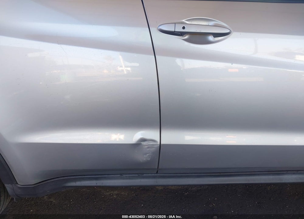 2019 HONDA HR-V VIN: 3CZRU5H59KM716673