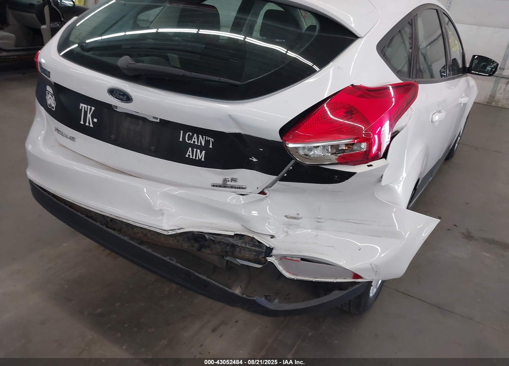 2015 FORD FOCUS VIN: 1FADP3K25FL260226