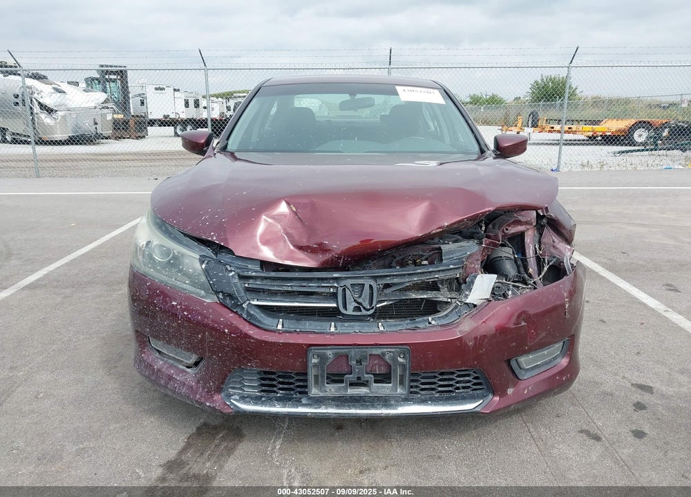2013 HONDA ACCORD VIN: 1HGCR2F52DA235292