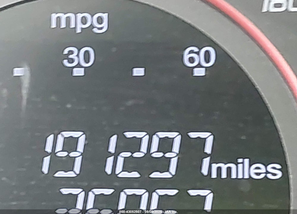 2013 HONDA ACCORD VIN: 1HGCR2F52DA235292